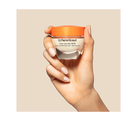 Crème anti-rides SPF30 pot ouvert