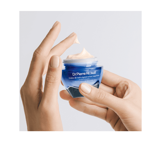 Crème de nuit régénération suprême texture