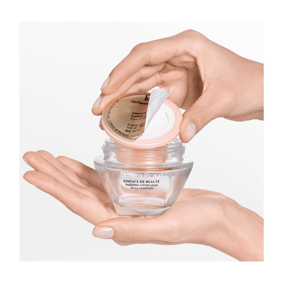 Sublime Crème jour Peptide et Rosa centifolia texture