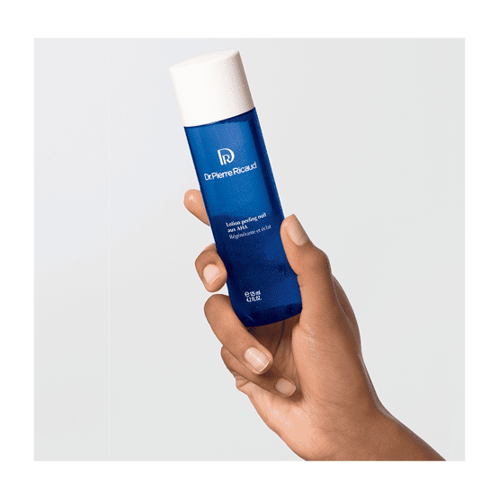 Lotion peeling nuit aux AHA  pot ouvert