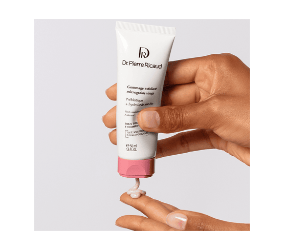 Gommage exfoliant micrograins visage texture