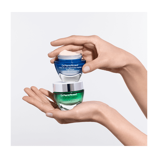 Duo crèmes jour & nuit anti-rides et régénération  texture