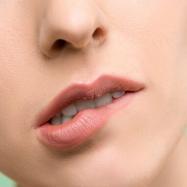 Comment retrouver des Lèvres Pulpeuses ? Nos Astuces - Dr Pierre